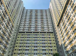 Homey Studio At Lrt City Sentul - Royal Sentul Park Apartment