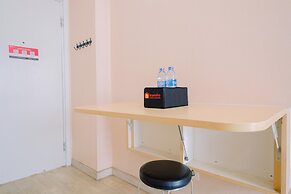 Best Homey And Cozy Studio (No Kitchen) At Green Pramuka City Apartmen