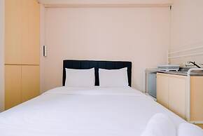 Best Homey And Cozy Studio (No Kitchen) At Green Pramuka City Apartmen