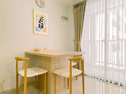 Modern Look 2Br Apartment At Anwa Residence