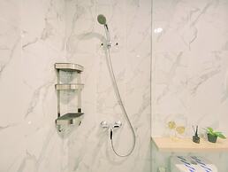 Modern Look 2Br Apartment At Anwa Residence