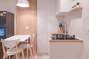 Comfort Living 2Br Apartment At M-Town Residence