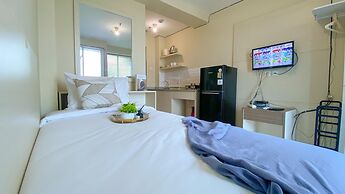 Homey And Best Place Studio Tifolia Apartment