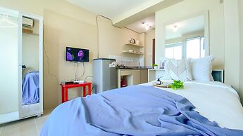 Good Place And Tidy Studio Tifolia Apartment