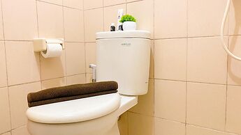 Good Place And Tidy Studio Tifolia Apartment