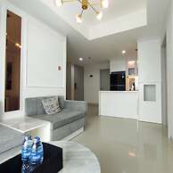 Modern And Comfortable Living At 2Br Grand Sungkono Lagoon Apartment