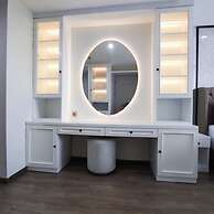 Modern And Comfortable Living At 2Br Grand Sungkono Lagoon Apartment