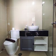 Modern And Comfortable Living At 2Br Grand Sungkono Lagoon Apartment