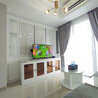 Modern And Comfortable Living At 2Br Grand Sungkono Lagoon Apartment
