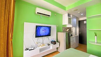 Good And Homey Studio At Belmont Residence Puri Apartment