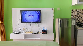 Good And Homey Studio At Belmont Residence Puri Apartment