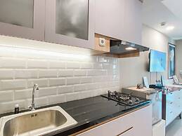 Best Place And Homey Studio Apartment Gateway Park Lrt City Bekasi