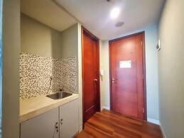 Restful Studio (No Kitchen) At Mataram City Apartment