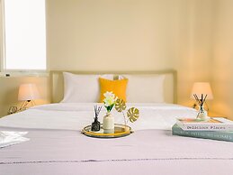 Best Location Studio At Grand Palace Kemayoran Apartment (Free Ipl & U