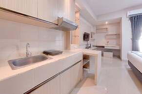 Cozy Living Studio At Paramount Skyline Apartment