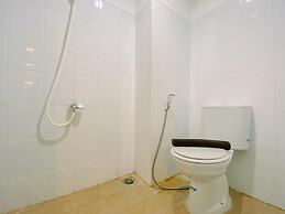 Warm And Simply Studio Gunung Putri Square Apartment