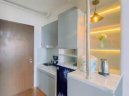 Warm And Simply Studio Gunung Putri Square Apartment