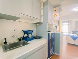 Warm And Simply Studio Gunung Putri Square Apartment