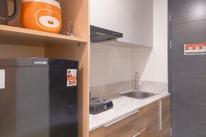 Best Place And Elegant Studio Collins Boulevard Apartment