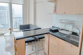 Good Place And Homey 1Br At Tree Park City Bsd Apartment