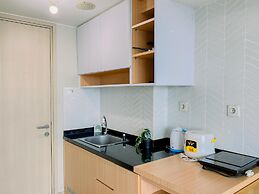 Restful And Minimalist Studio Springlake Summarecon Bekasi Apartment