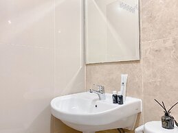 Good Deal And Elegant Studio Transpark Cibubur Apartment