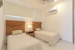 Stylish Condo with Premium Amenities