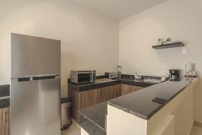 Stylish Condo with Premium Amenities