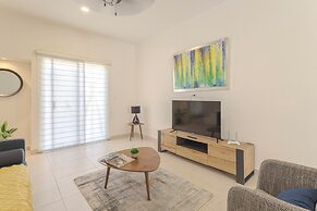 Stylish Condo with Premium Amenities