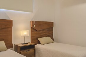 Stylish Condo with Premium Amenities