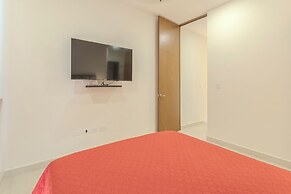 Stylish Condo with Premium Amenities