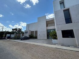 Stylish Condo with Premium Amenities