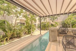 Stylish Condo with Premium Amenities