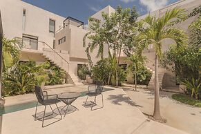 Stylish Condo with Premium Amenities