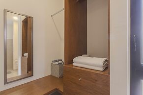 Stylish Condo with Premium Amenities