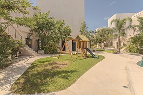 Stylish Condo with Premium Amenities