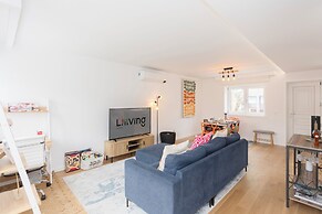 Colorwave Terrace House