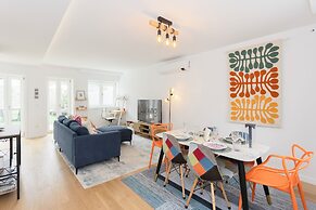 Colorwave Terrace House