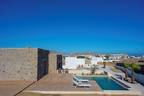 Adyton Luxury Suites & Pools Mykonos