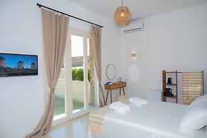 Adyton Luxury Suites & Pools Mykonos