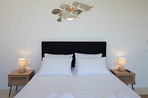 Adyton Luxury Suites & Pools Mykonos