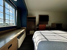 Fargo Airport Hotel