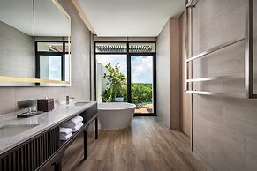 Khao Lak Marriott Beach Resort & Spa