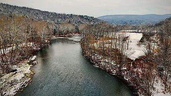 The Lodge At Tunkhannock Creek