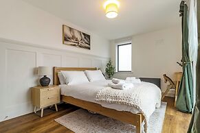 Central 1BD Free Underground Parking