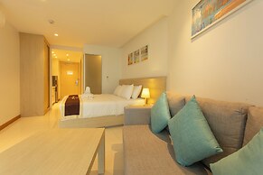 Romantic Beach Bar Fine Dining Swim c109