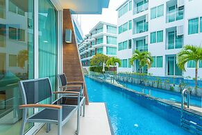 Romantic Beach Bar Fine Dining Swim c109