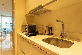 Romantic Beach Bar Fine Dining Swim c109