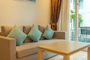 Romantic Beach Bar Fine Dining Swim c109