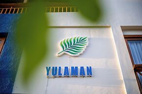 Yulaman Hotel